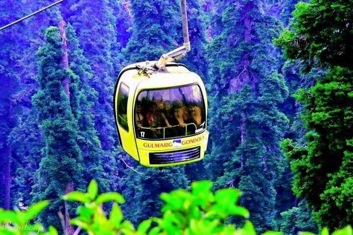 Kashmir Tour With Gulmarg & Pahalgam Stay