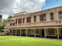 Hotel Arya Niwas