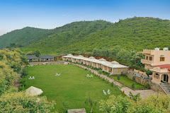 KAVISH HOLIDAY HILL RESORT n SPA