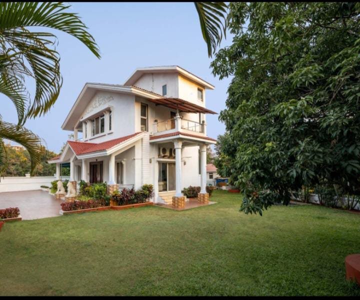 Mountain Majesty villa